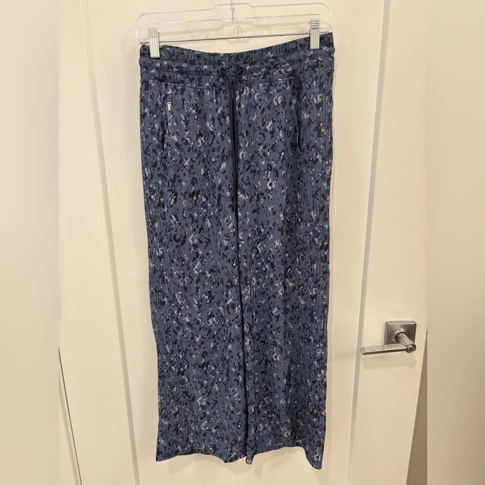Athleta Avenue Wide Leg Cropped Pant Size 2 - Picture 2 of 11